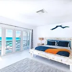 Caprice 9 - Oceanfront Villa - Gated Community With Pool