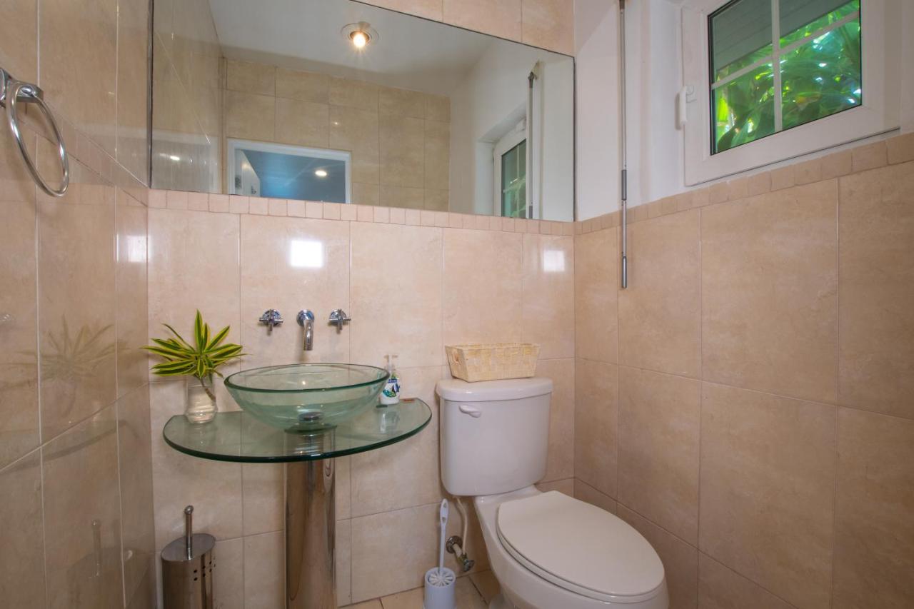 Caprice 9 - Oceanfront - Gated Community With Pool *