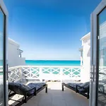 Caprice 9 - Oceanfront Villa - Gated Community With Pool
