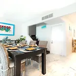 Caprice 9 - Oceanfront Villa - Gated Community With Pool