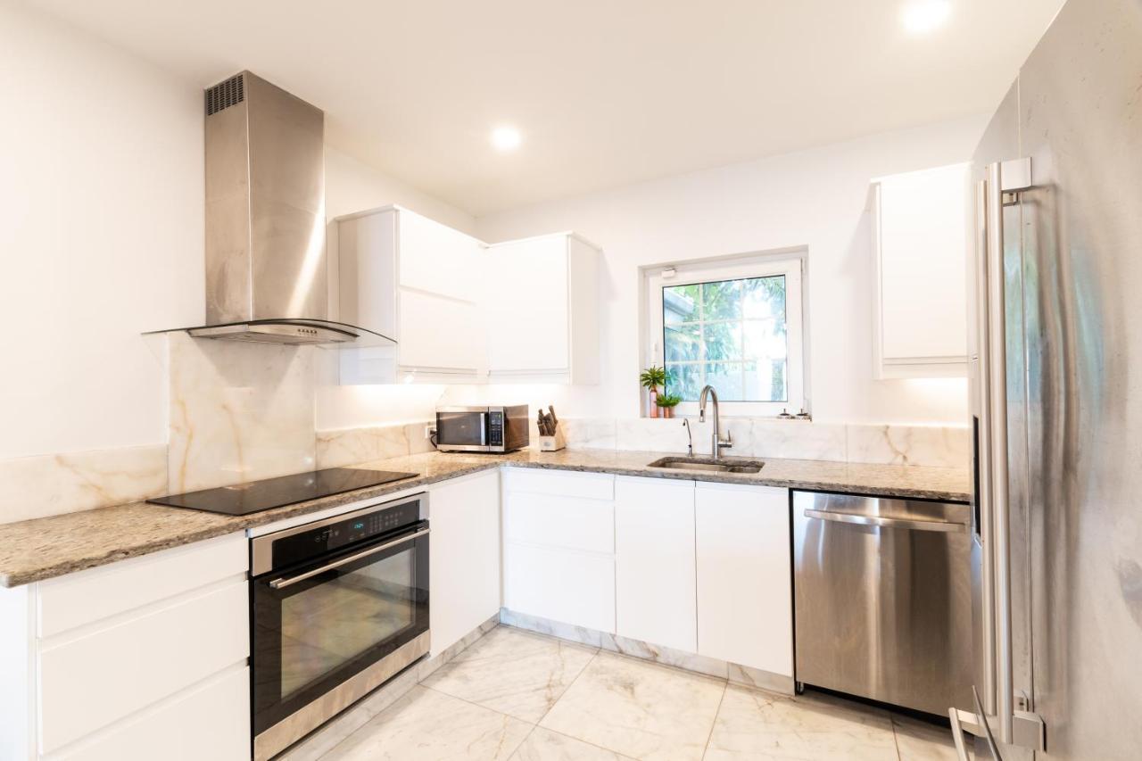 Caprice 9 - Oceanfront - Gated Community With Pool